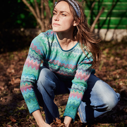 Farbenfrohe Jacquard-Mode für Damen entdecken