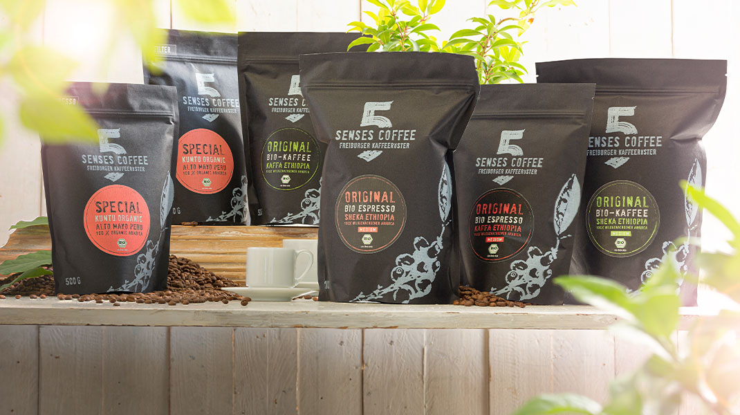 Verschiedene Kaffee- und Espressobohnen von 5Senses.